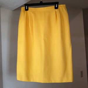 ATRIUM PETITE YELLOW SKIRT